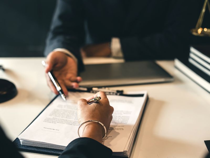 Multa no Contrato PJ: Regras e Consequências Legais